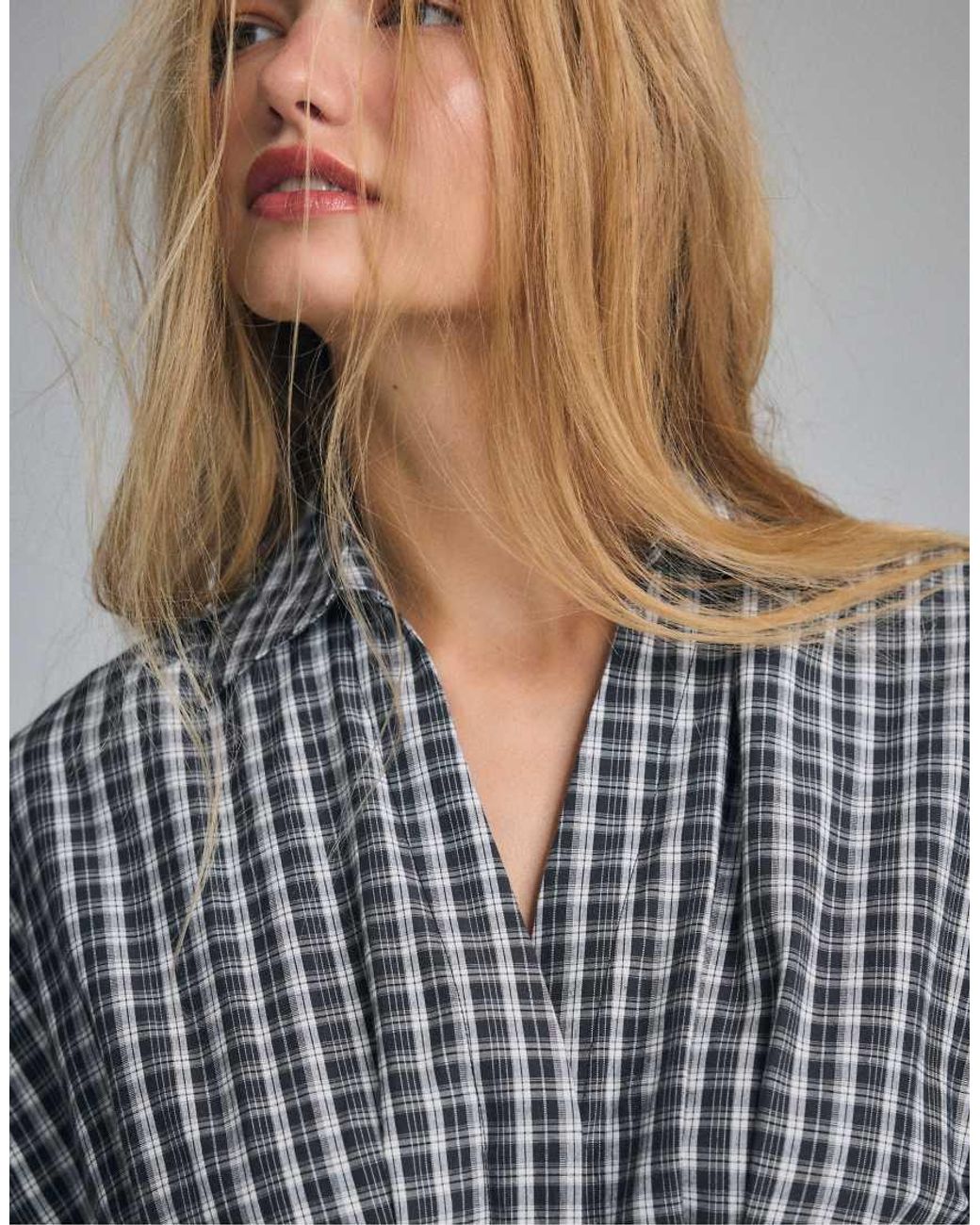 Stradivarius Gray Pleated Poplin Shirt