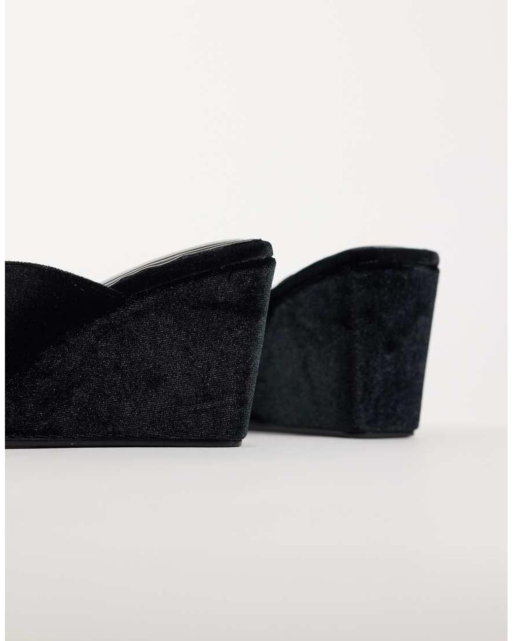 ASOS White Hiccup Toe-thong Wedges