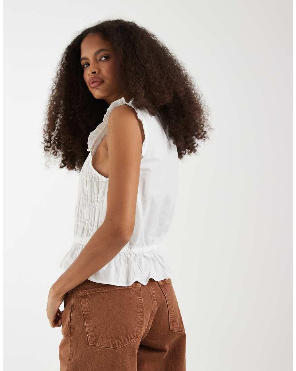 Gap Brown Sleeveless Tie Front Blouse With Ruffle Detail