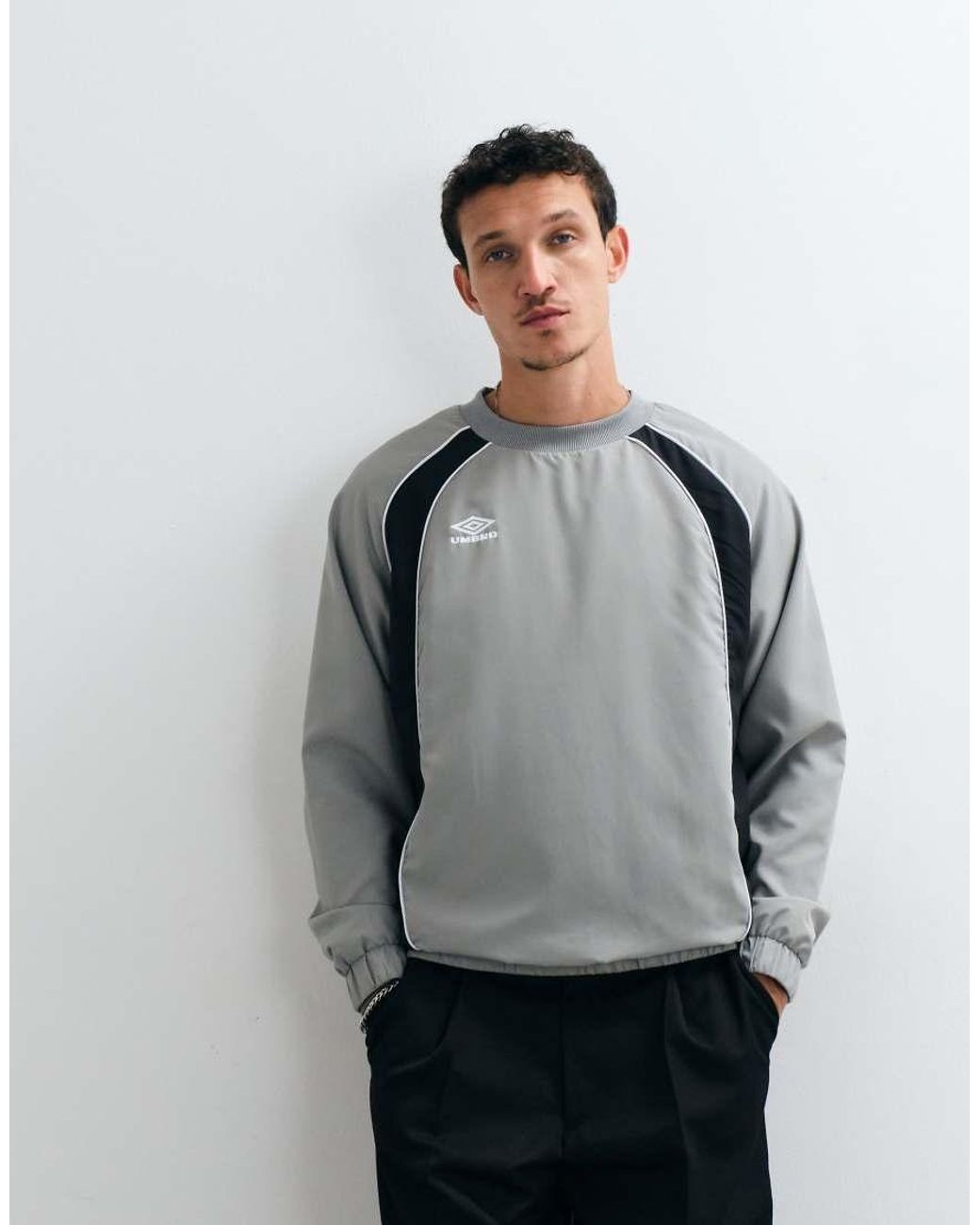 Umbro Gray Panelled Sweat for men