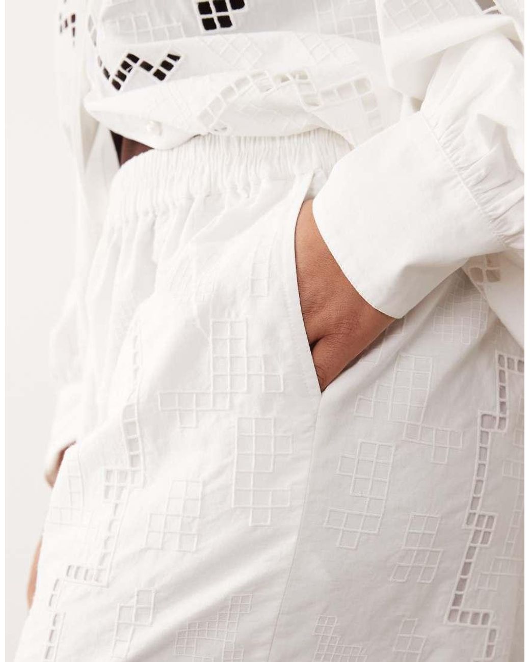 ARRANGE White Curve Cutwork Embroidered Short Co-Ord