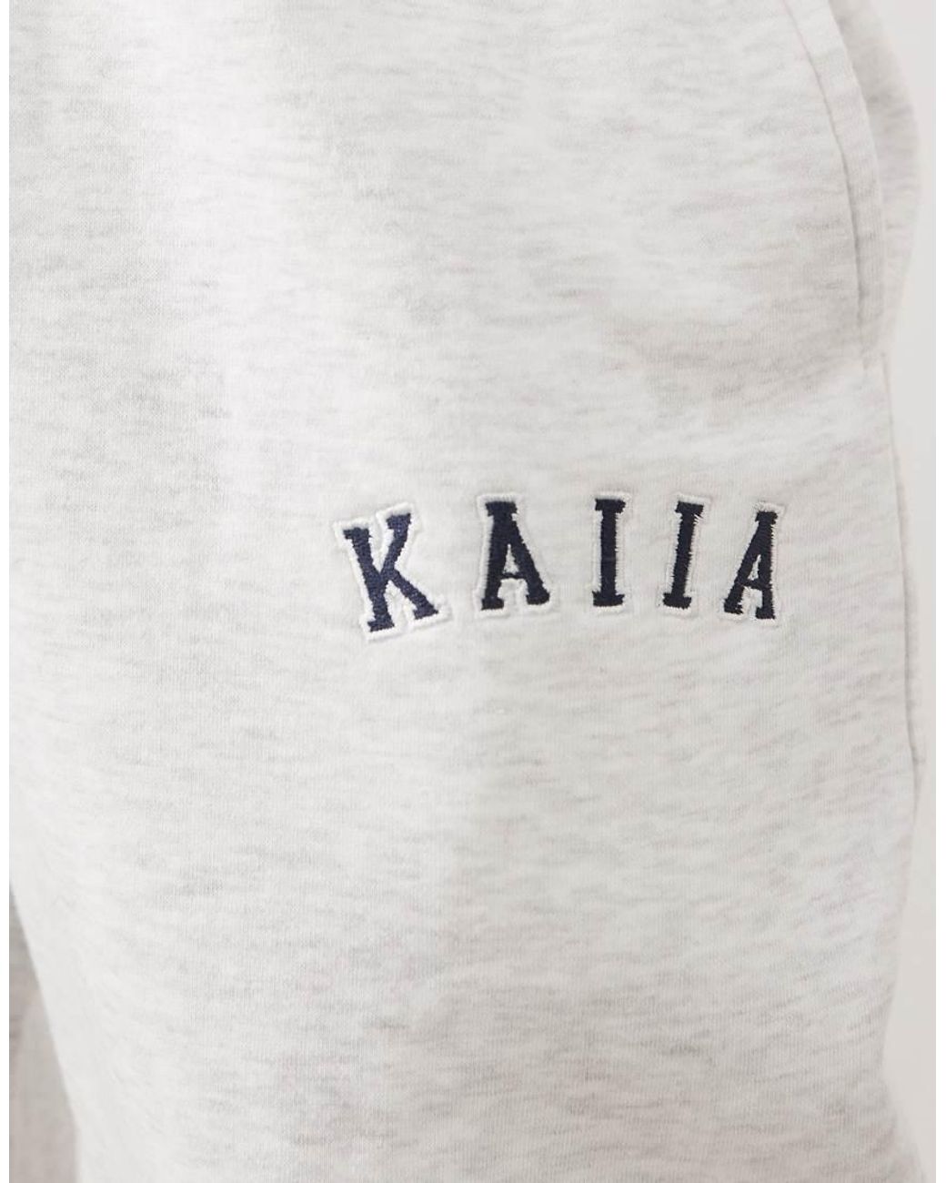 Kaiia Petite in het Blue