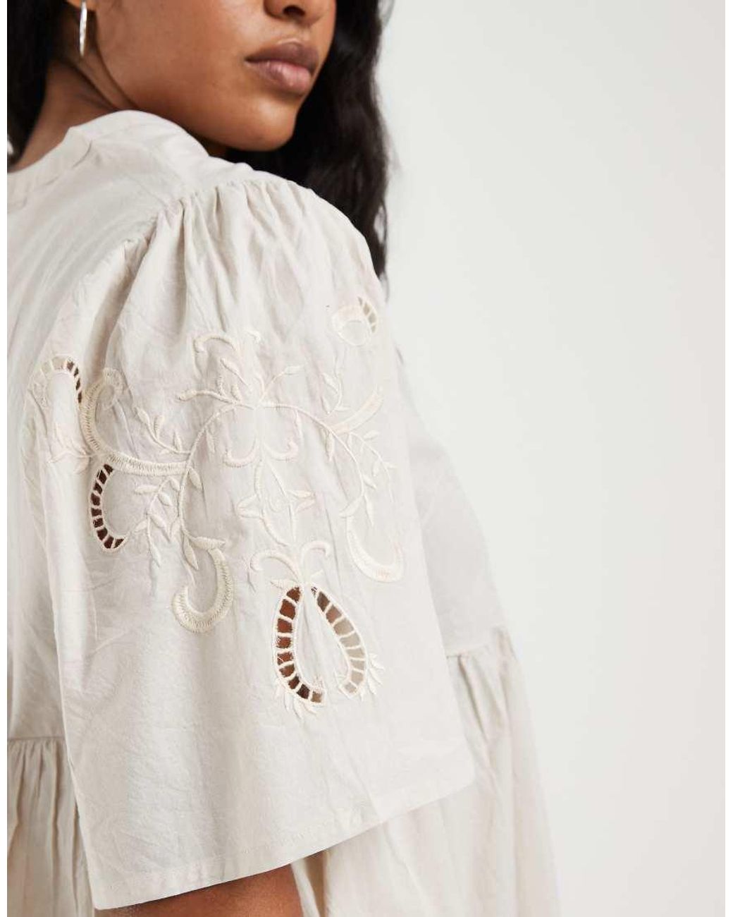 ONLY White Embroidered V-neck Blouse