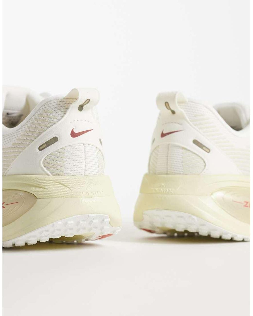 Nike Natural Vomero 18 Trainers