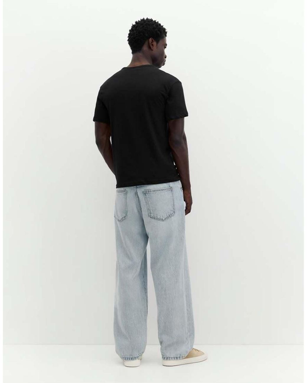 T-Shirt Basic Slim Nera di Pull&Bear in Black da Uomo