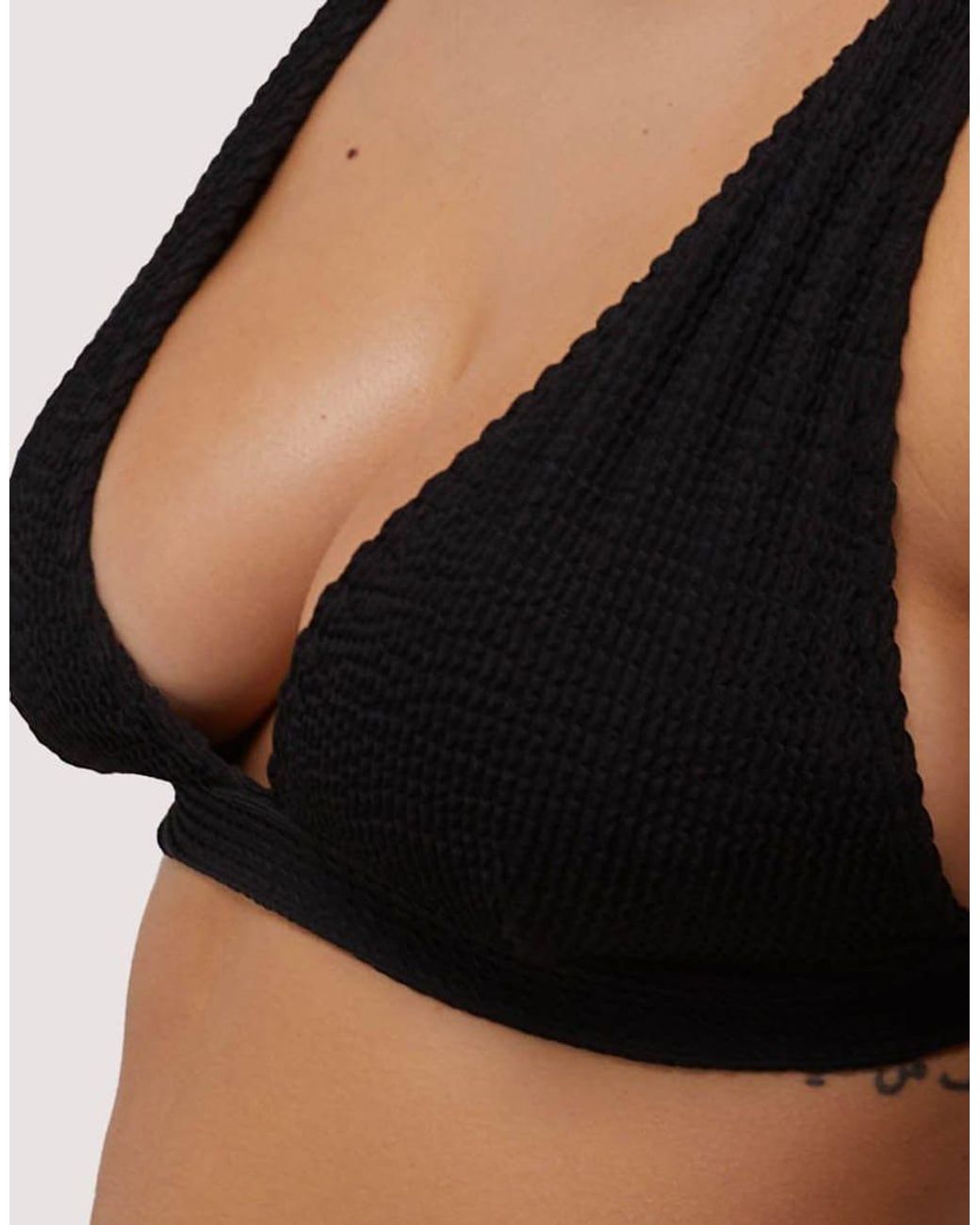 Wolf & Whistle Black Textured Non Wired Plunge Bikini Top