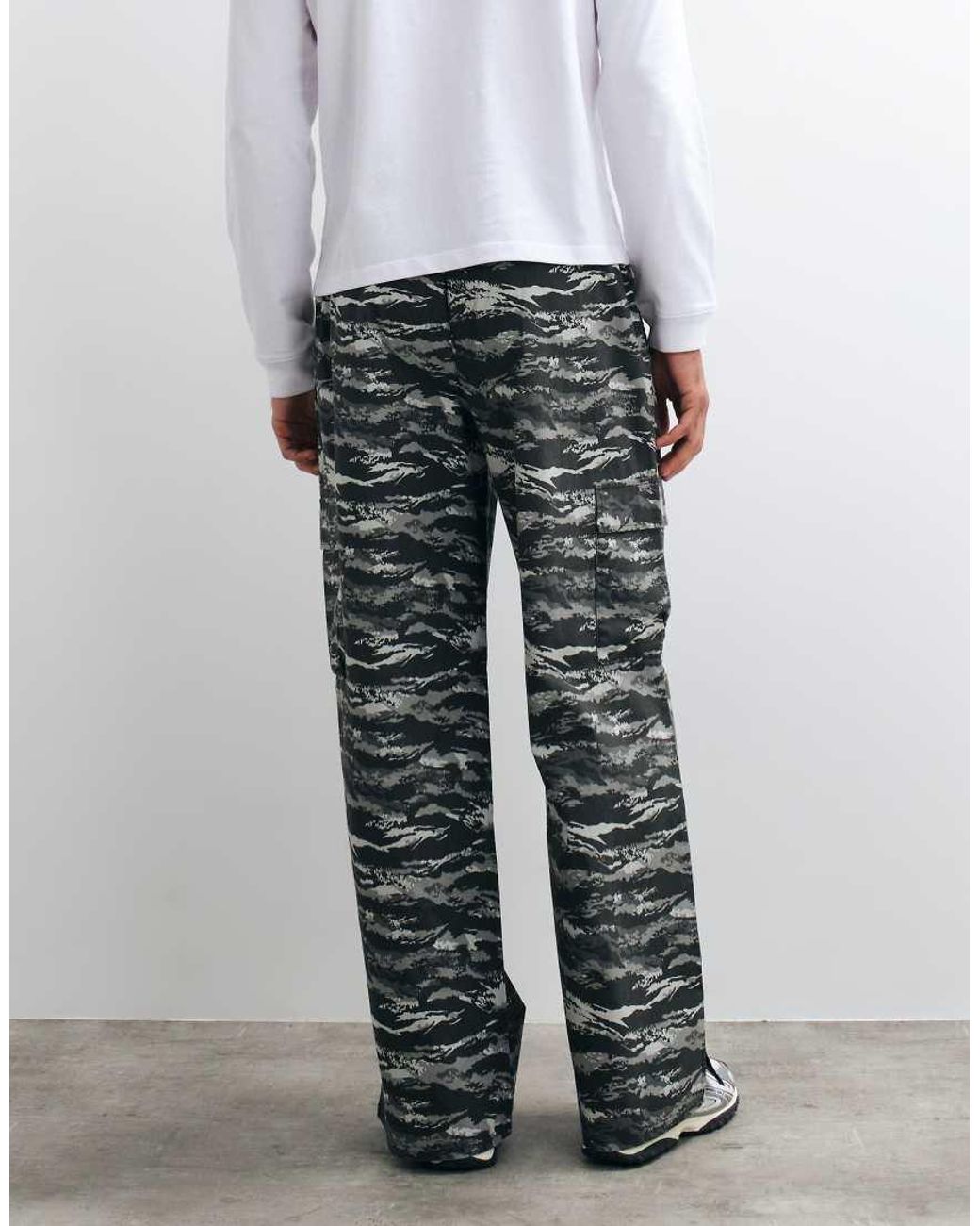 4505 White Wide Leg Cotton Ripstop Lifting Cargo Pants With Zip Pockets for men