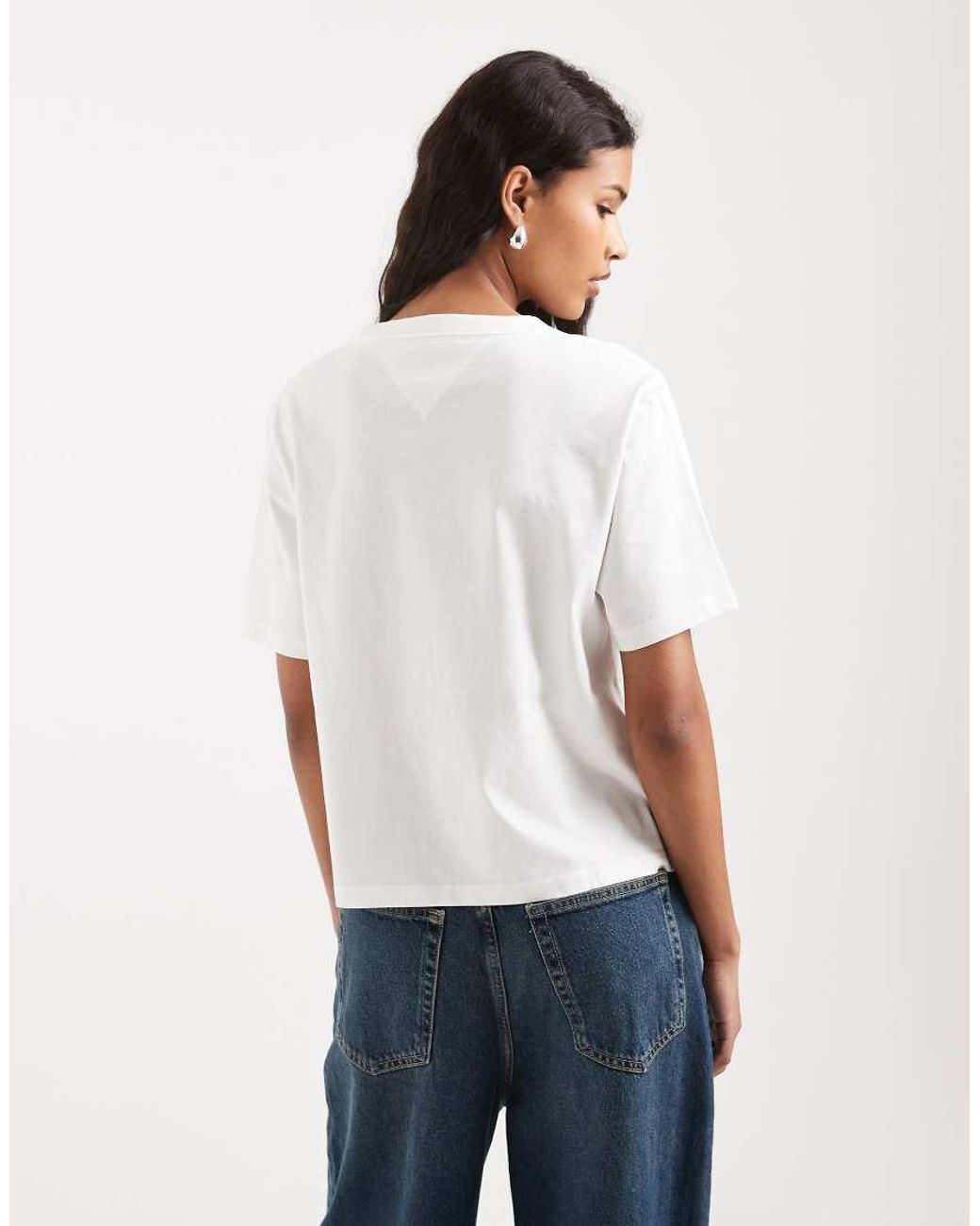 Tommy Hilfiger White Badge Logo Boxy Fit T-shirt