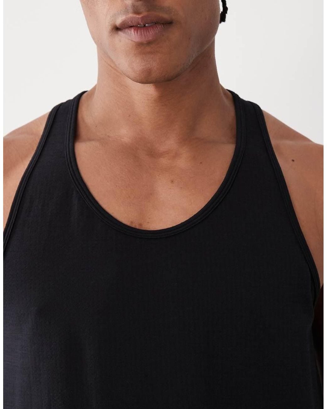 4505 Black Lightweight Performance Seamless Mesh Running Vest for men