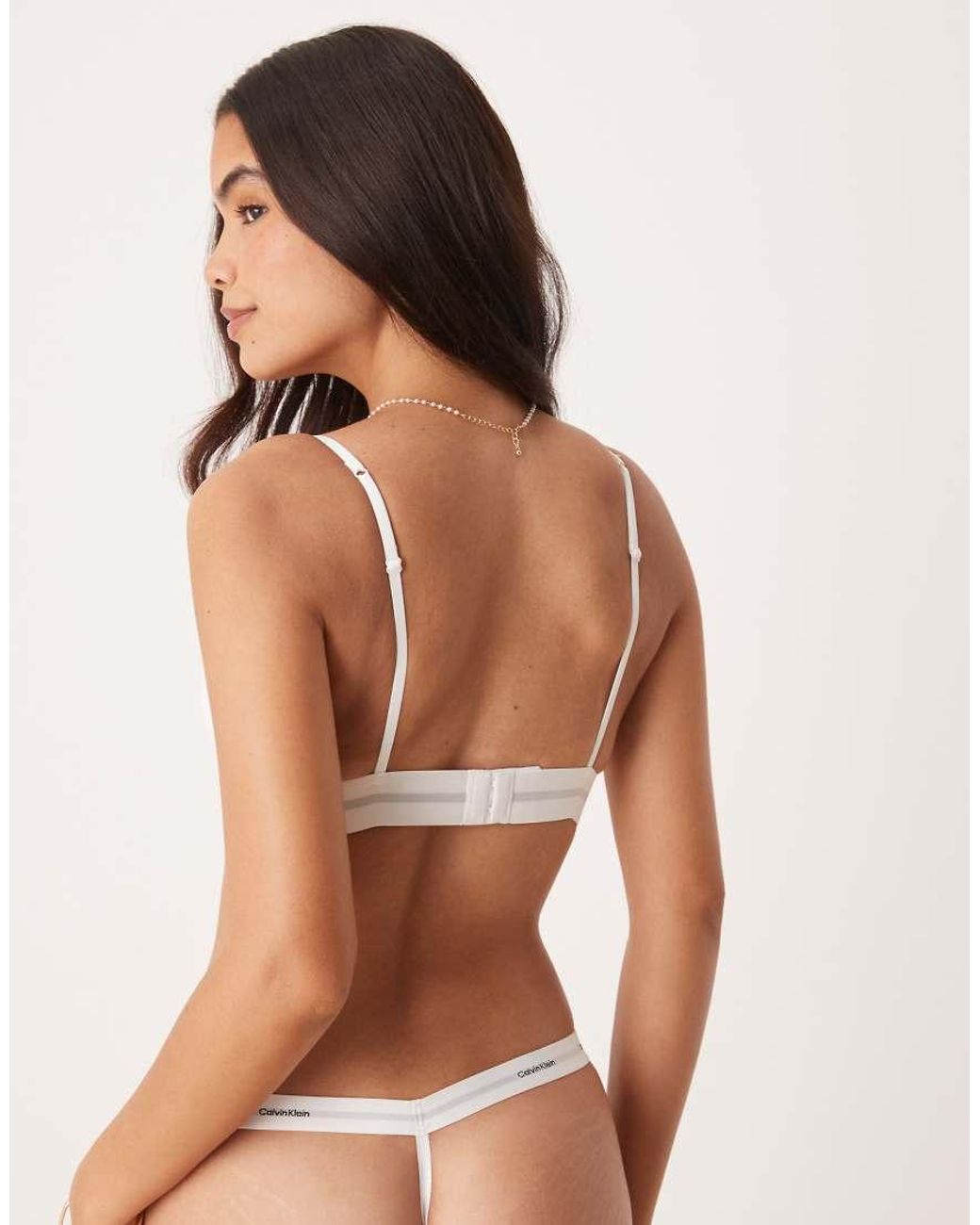 Calvin Klein Geribbelde String Van Modal in het Brown