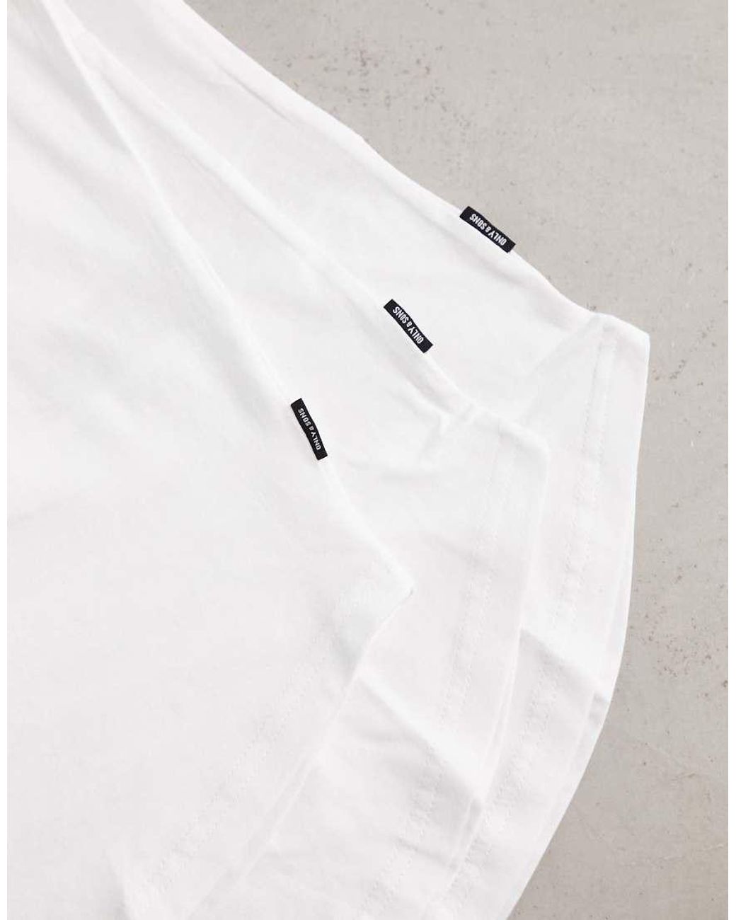 Pack De 3 Camisetas Blancas Con Bajo Redondeado De Only & Sons de hombre de color White