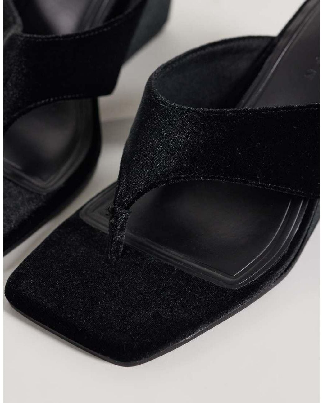 ASOS White Hiccup Toe-thong Wedges
