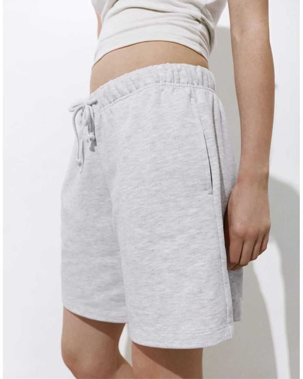 Pull&Bear White Bermuda Shorts With Elasticated Waistband