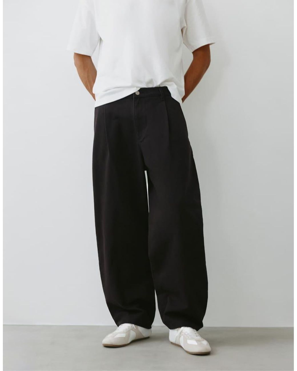Pull&Bear White Darted baggy Trousers for men