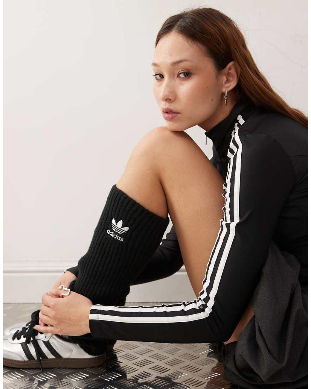 adidas-originals-Black-Leg-