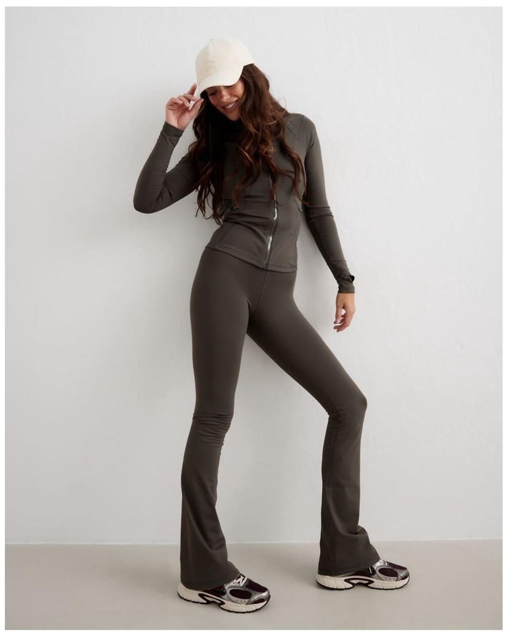 Aim'n Black Dark Ivy Warming Flare Tall Tights