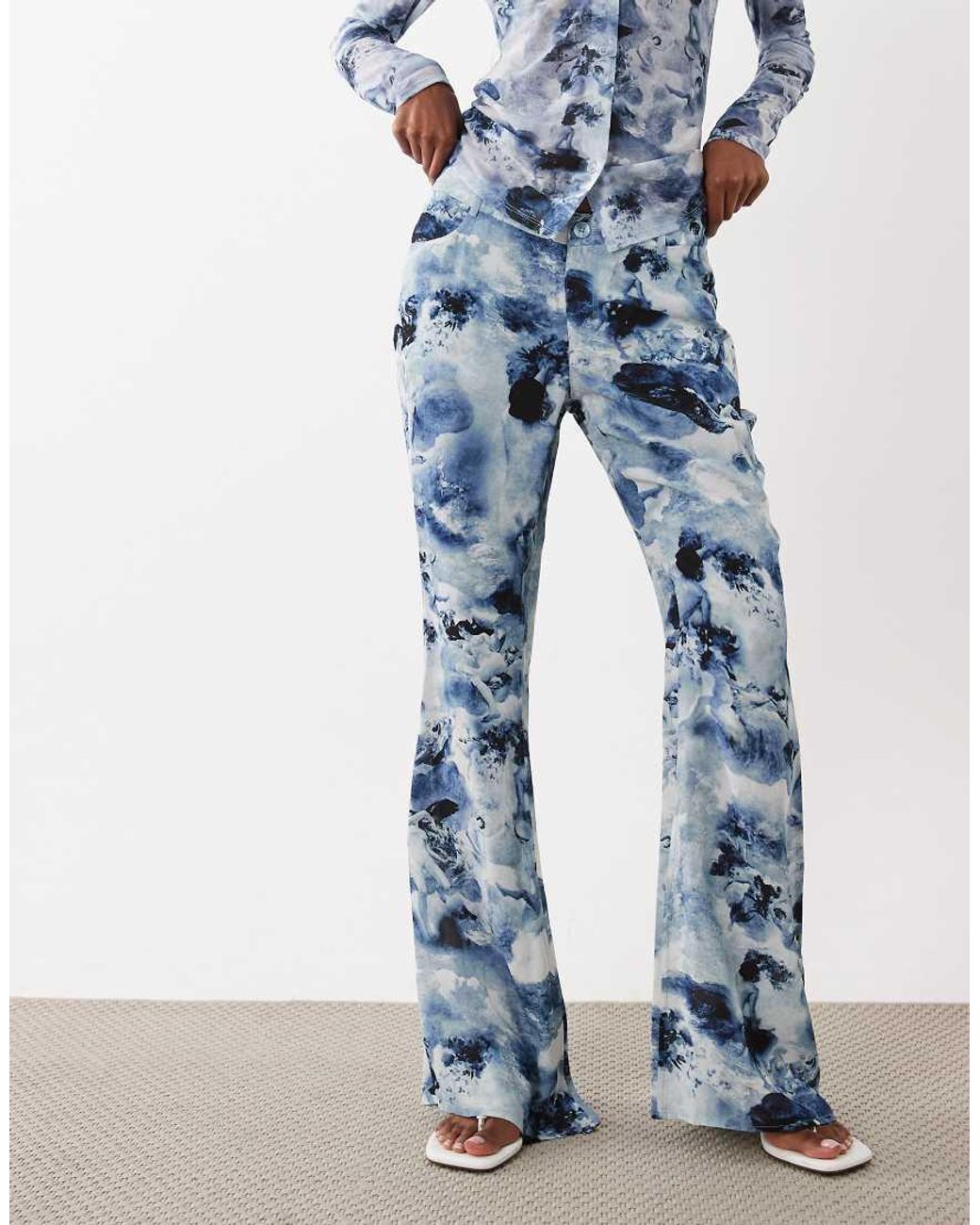 GOOD AMERICAN Blue V Waist Chiffon Flare Trouser Co-ord