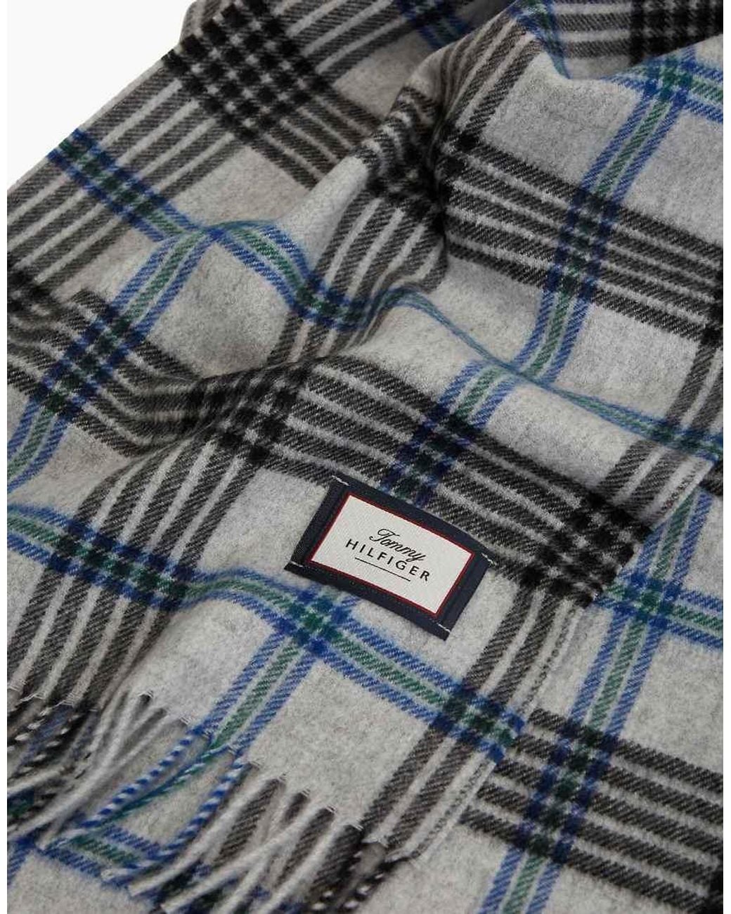 Tommy Hilfiger Gray Pure Wool Jacquard Check Scarf for men