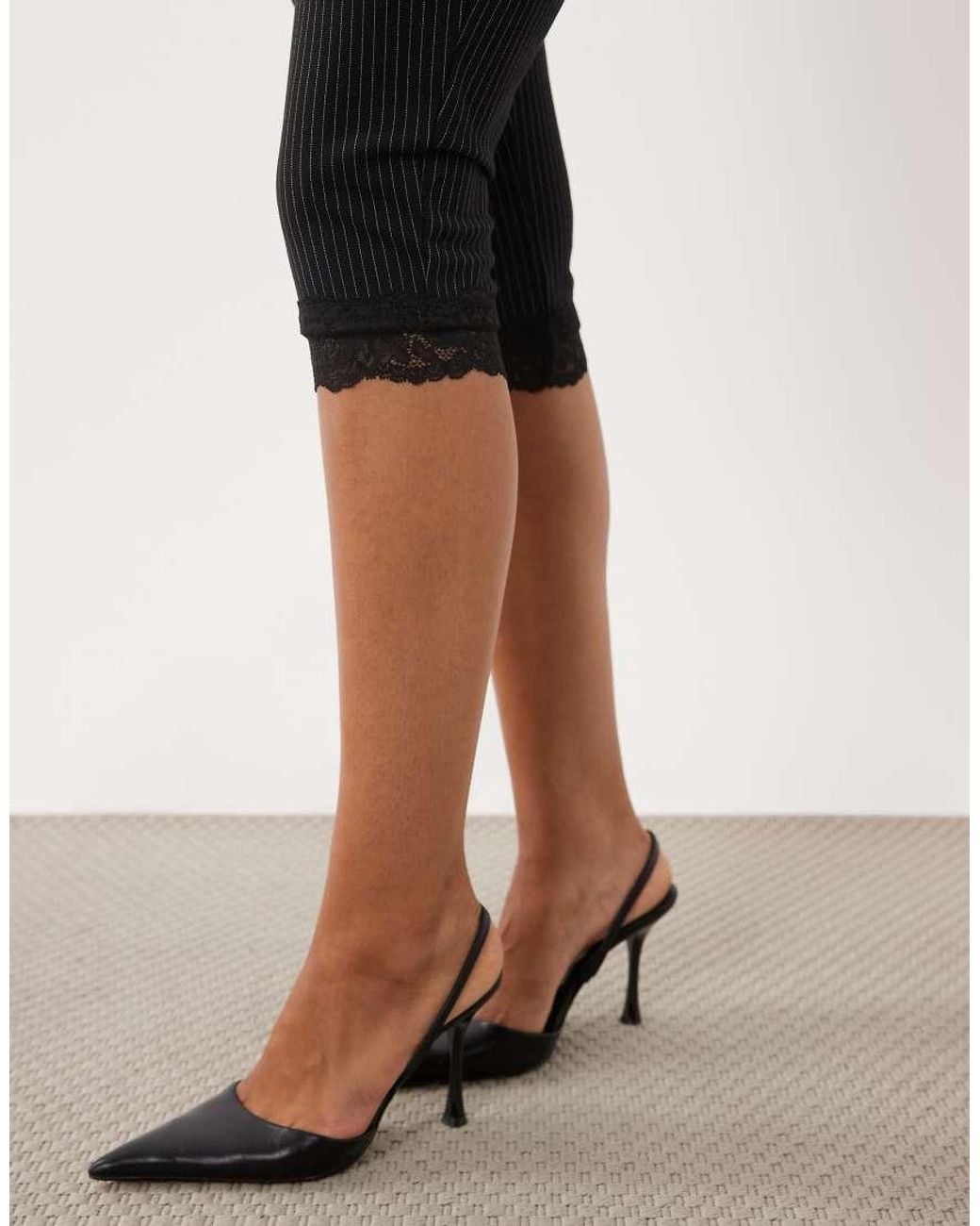 Oh Polly Natural Lace Trim Mid Rise Capri Co-ord