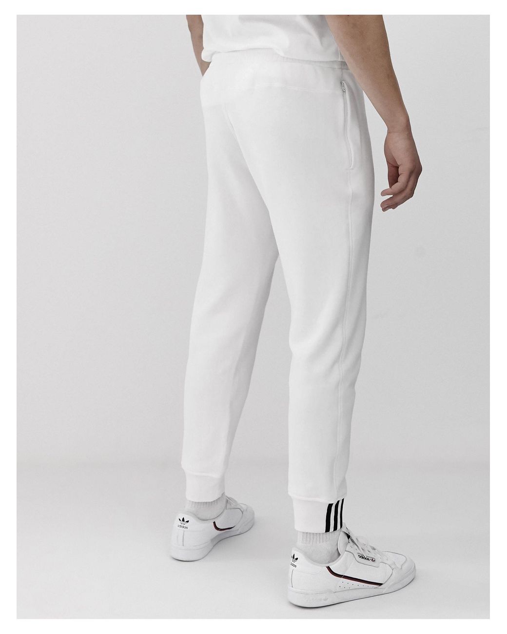 adidas Originals Ryv joggers in White for Men | Lyst