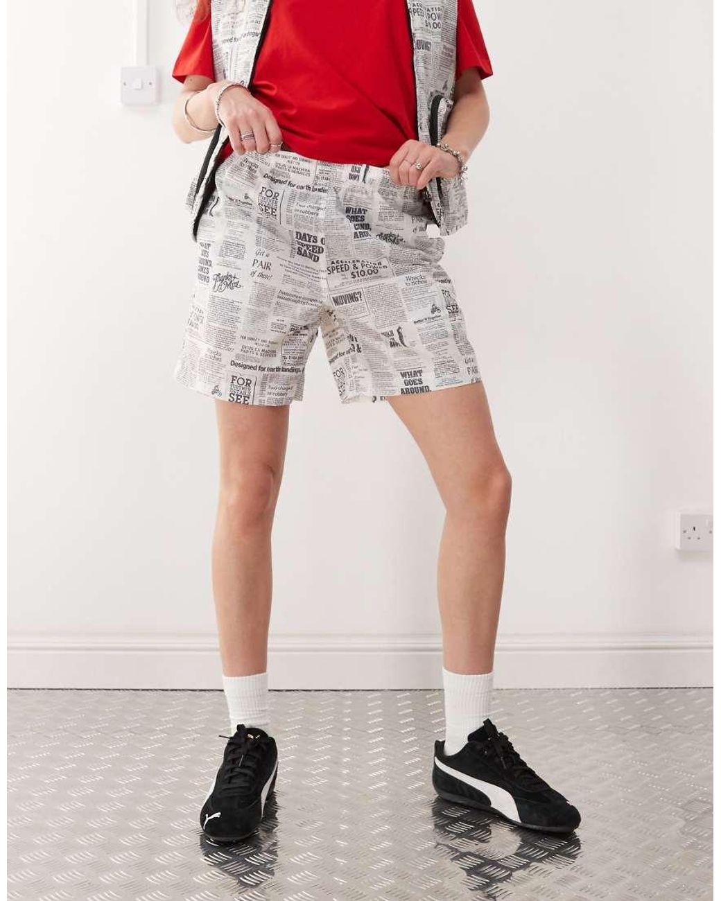 Deus Ex Machina Red Narrator Shorts