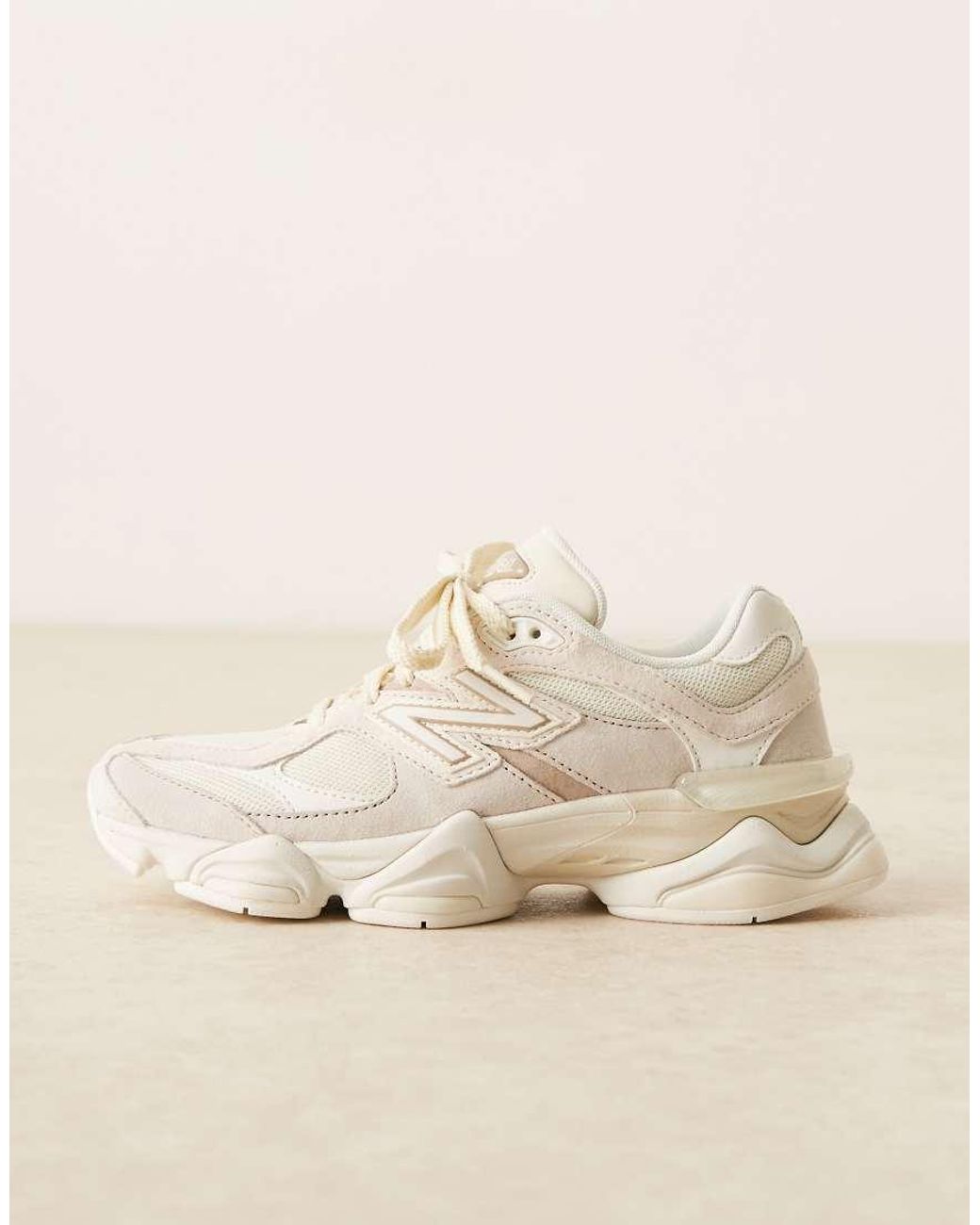 New Balance Natural 9060 Trainers