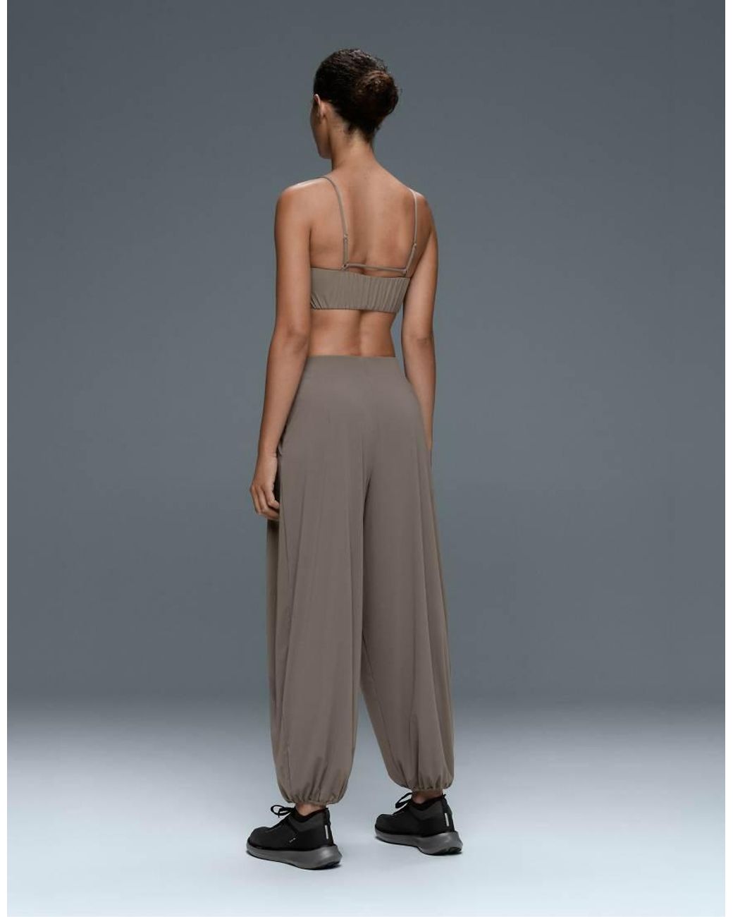 Oysho Gray Light Touch Pleated Joggers