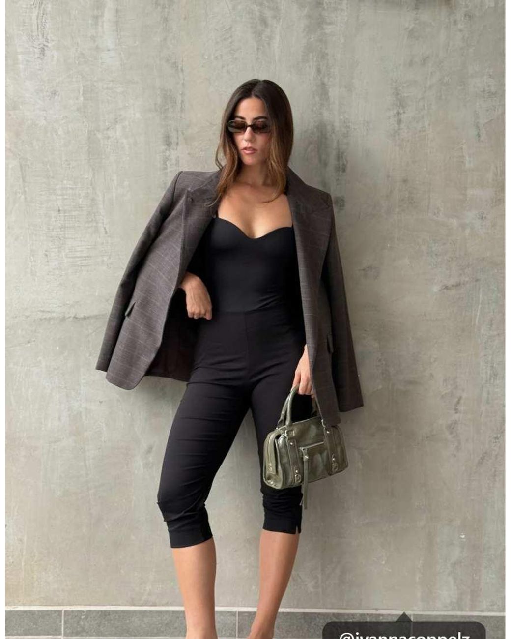 Stradivarius Black Capri Trousers