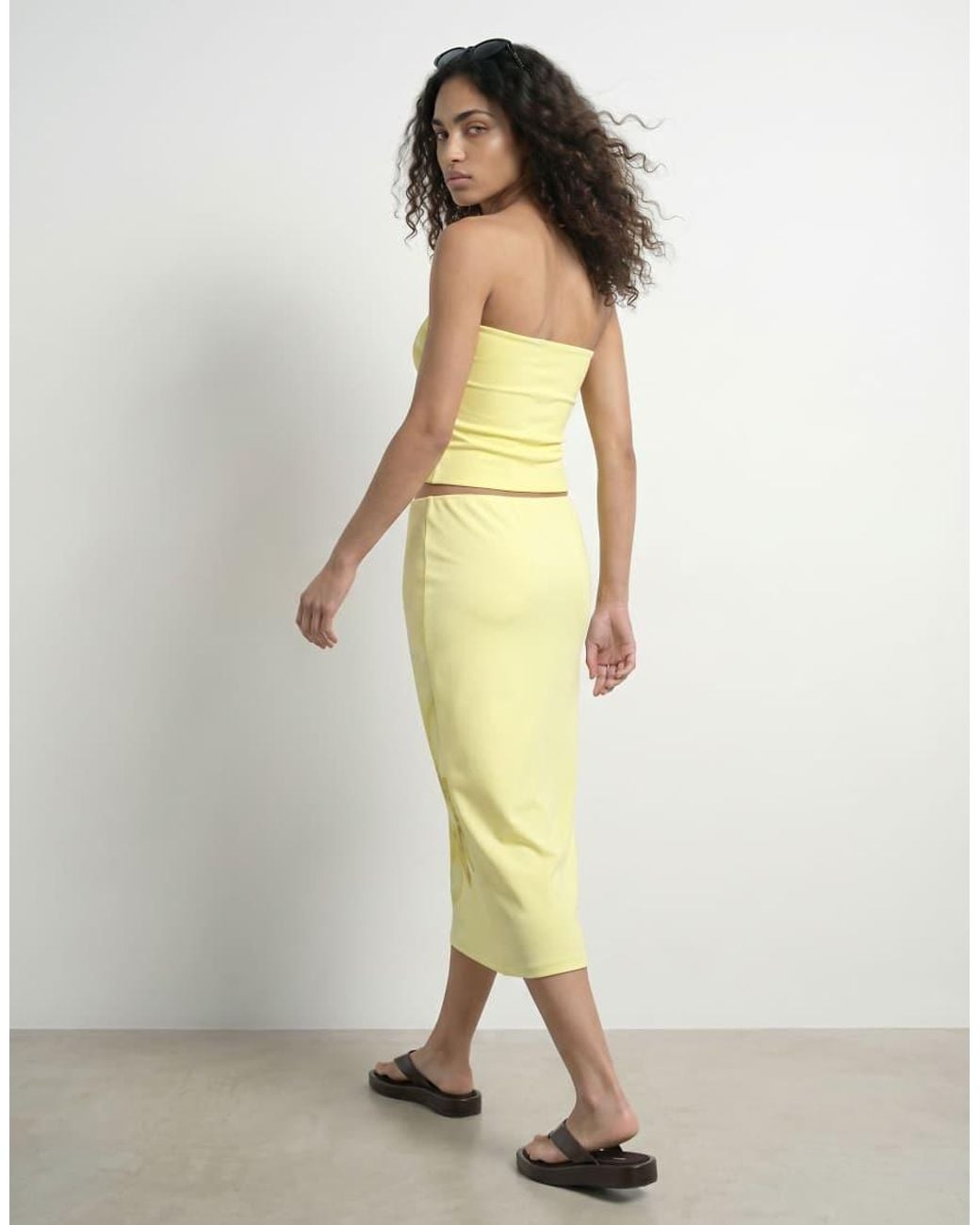 HYPEDROP Yellow Midi Skirt