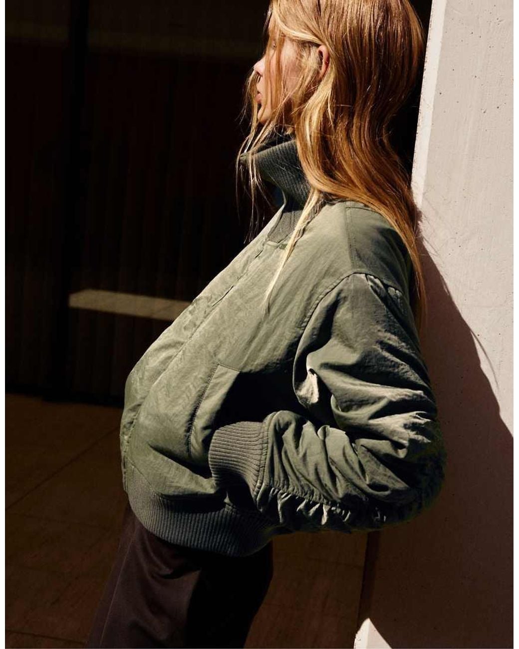 Bomber Oversize Con Collo Alto di Pull&Bear in Green