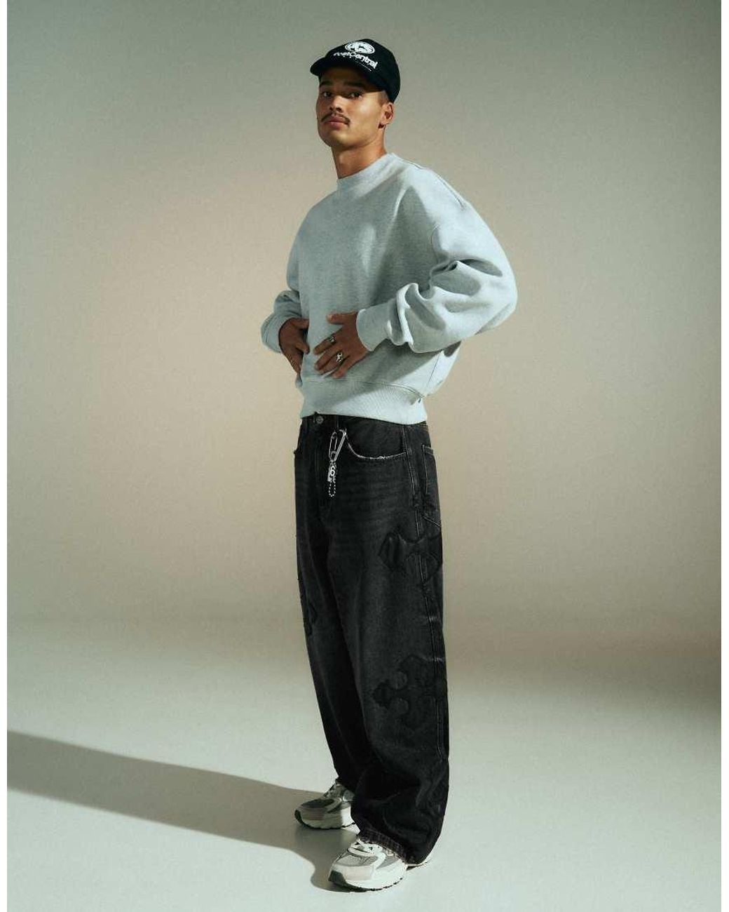 Bershka Black Patchwork Barrel Jeans for men