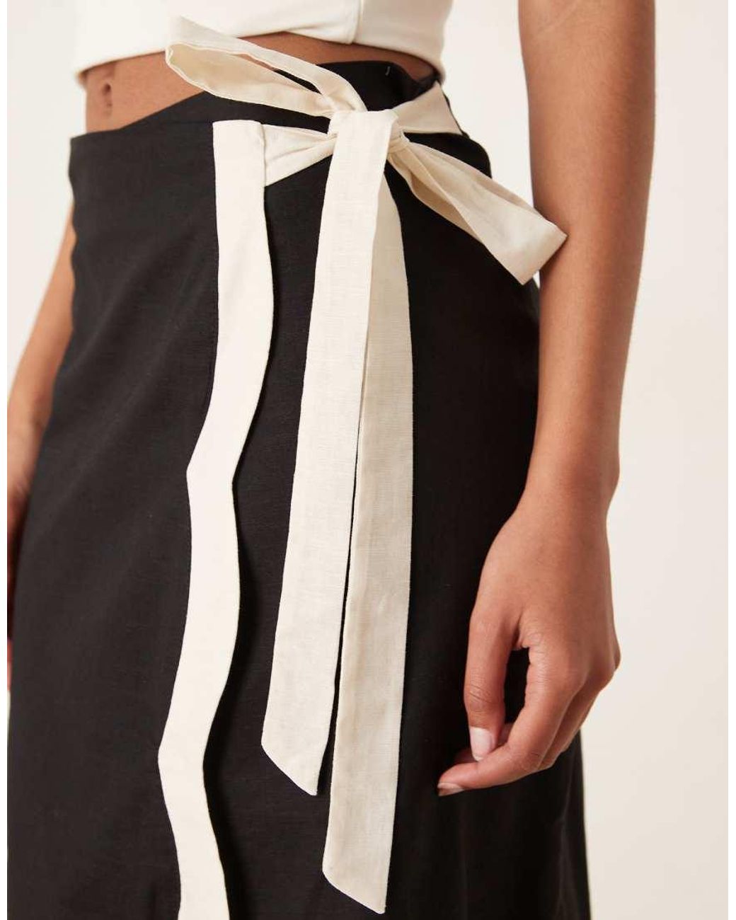 Never Fully Dressed Natural Scallop Contrast Midi Skirt