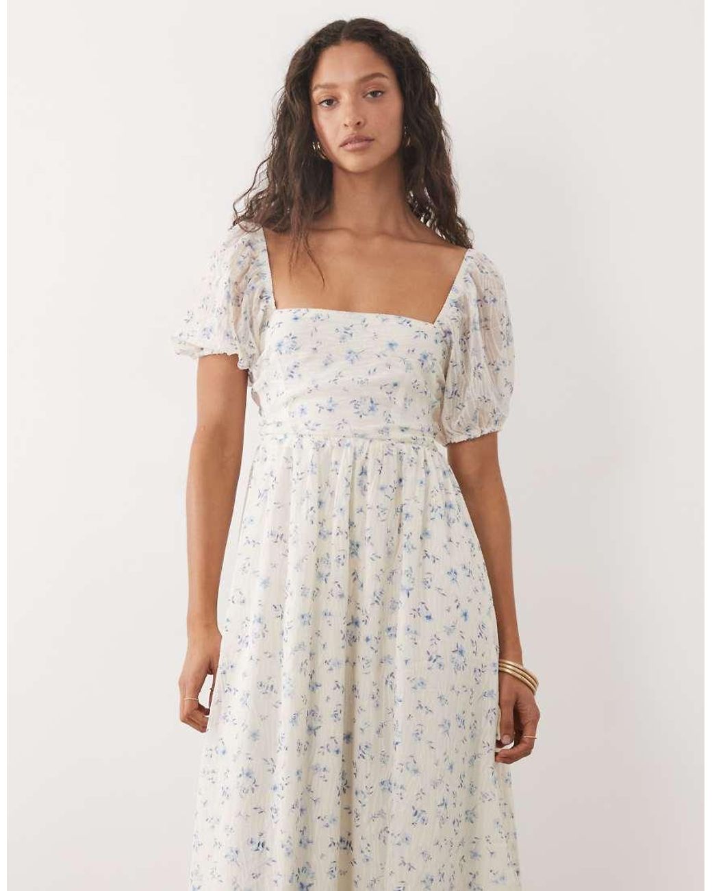 New Look Natural Ditsy Floral Textured Tie Back Milkmaid Dress