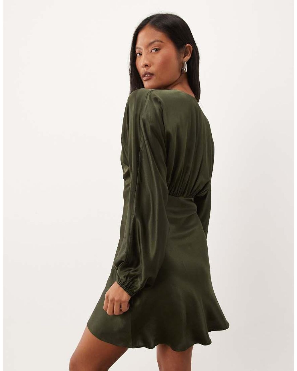Nobody's Child Petite Green Allura Plunge Neck Blouson Sleeve Mini Dress