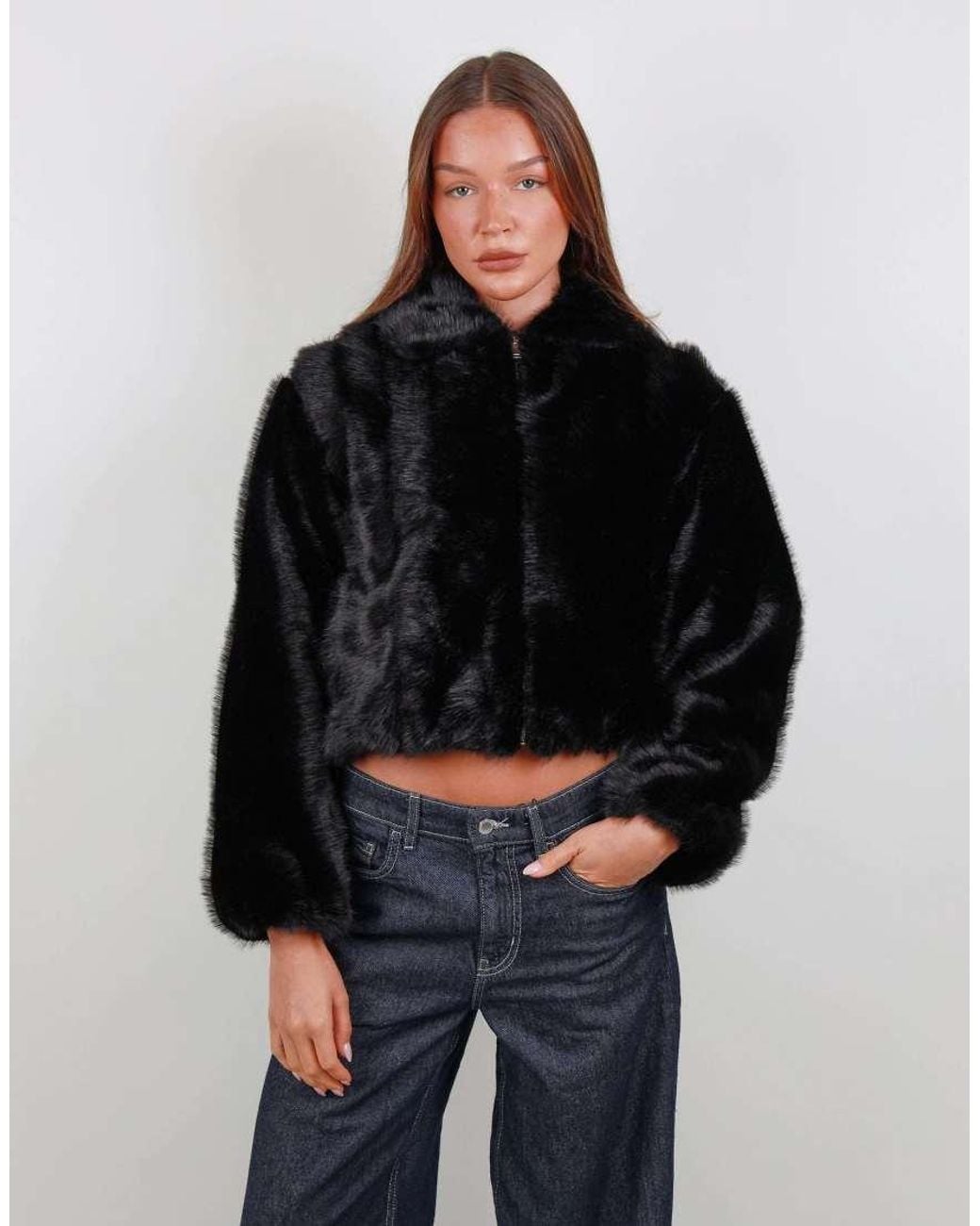 SIMMI Black Faux Fur Tonal Cropped Bomber