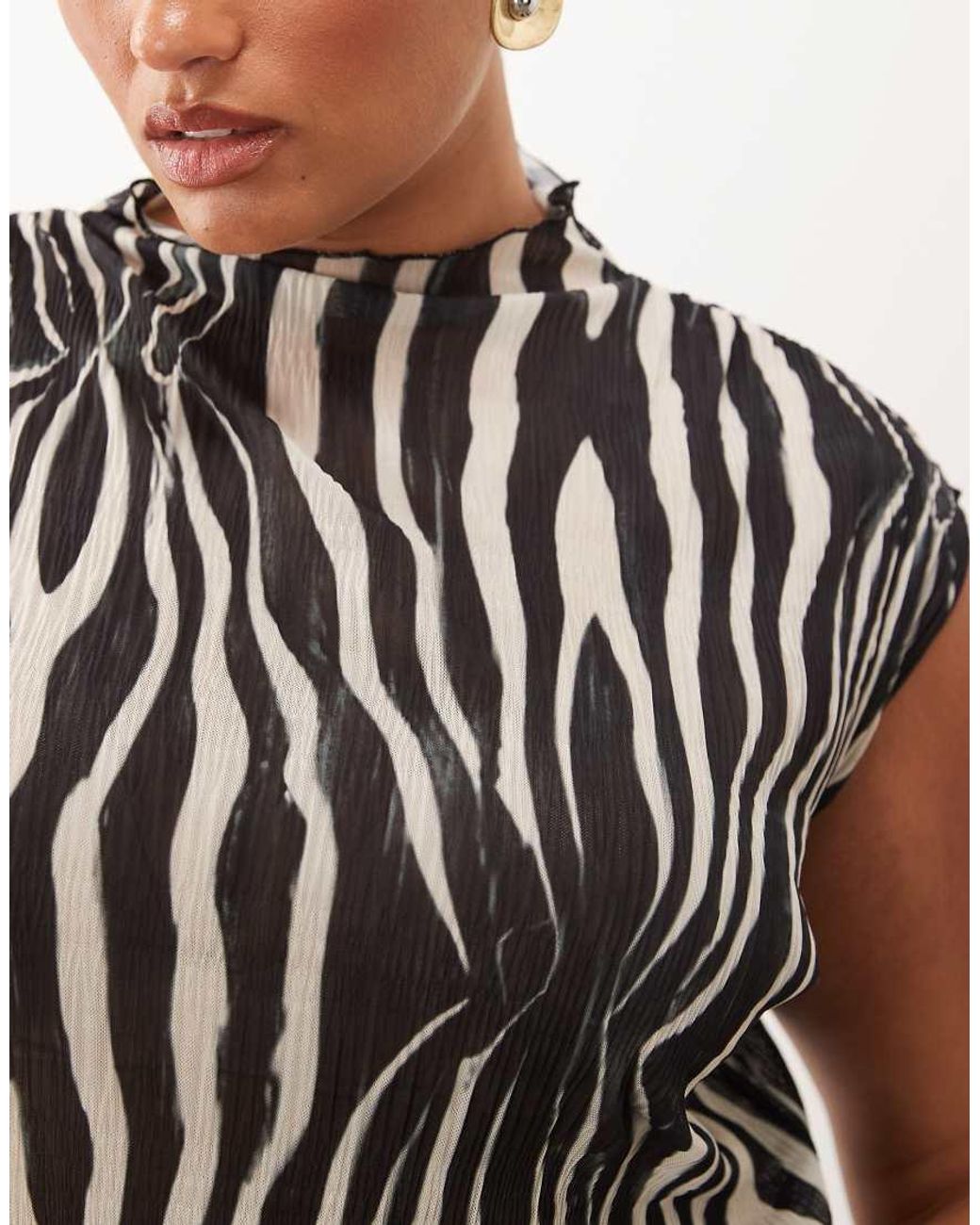 ASOS Black Asos Design Curve Sheer Crinkle Plisse High Neck Tank