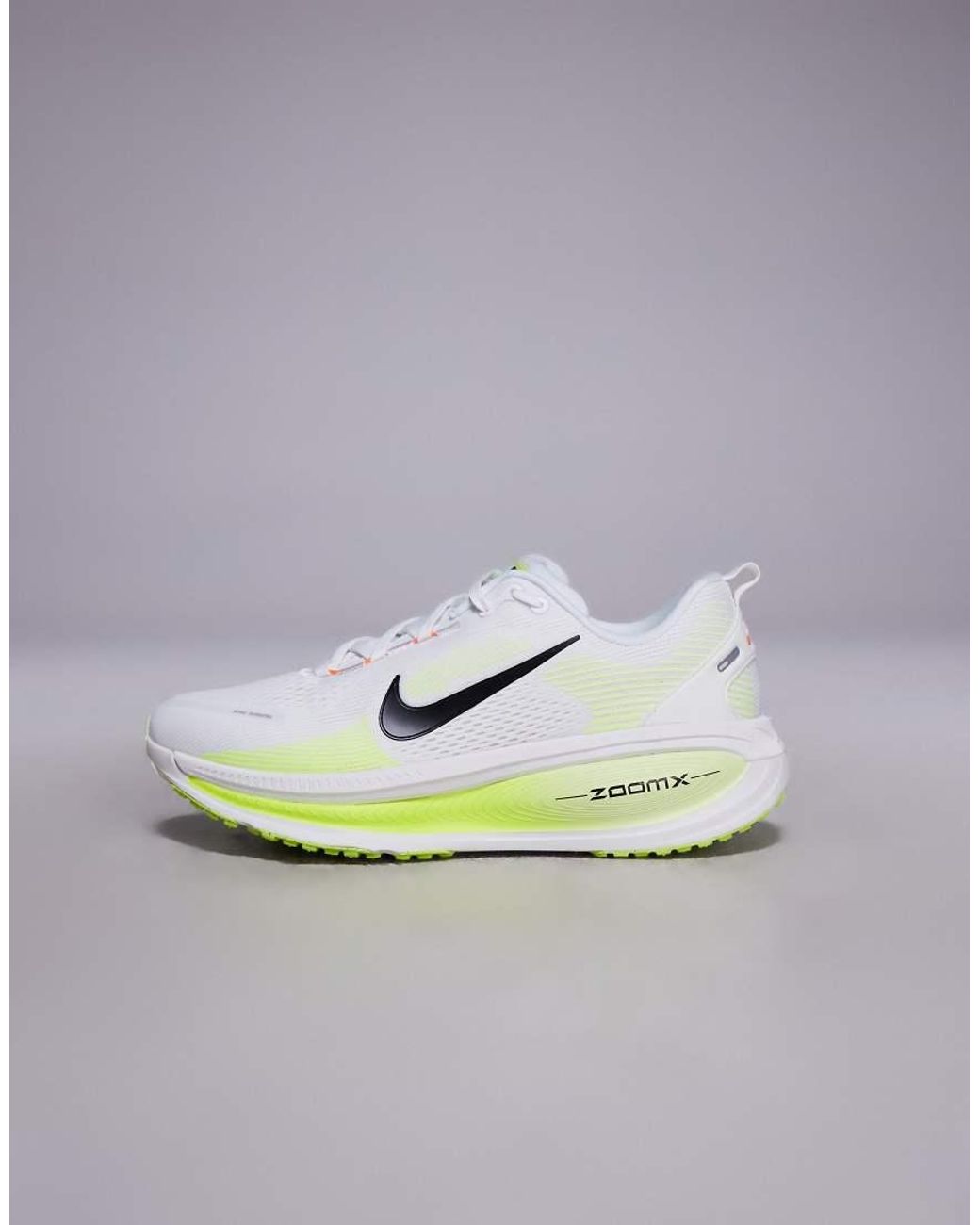 Nike White Vomero 18 Trainers for men