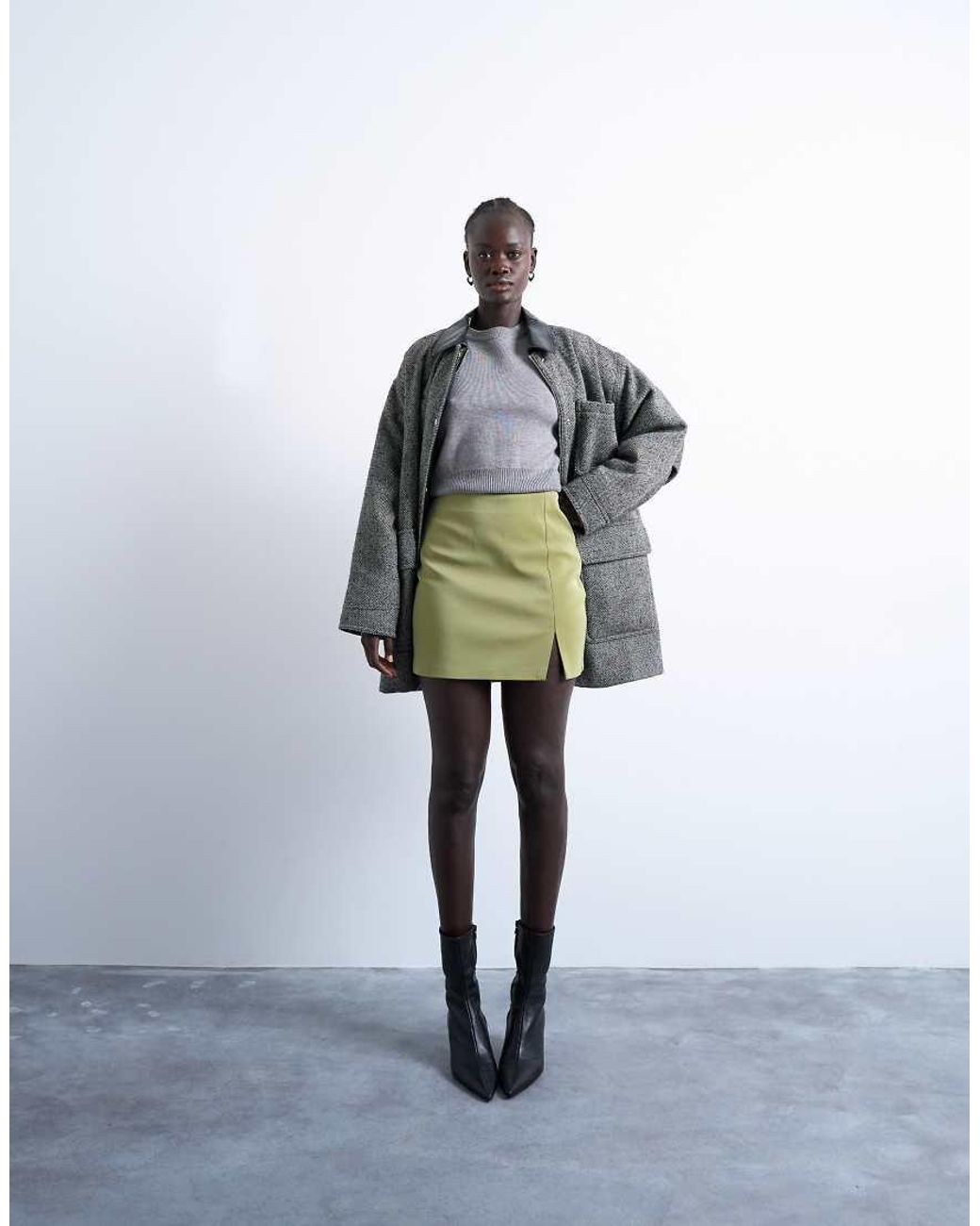 TOPSHOP Gray Faux Leather High Shine Mini Pelmet Skirt