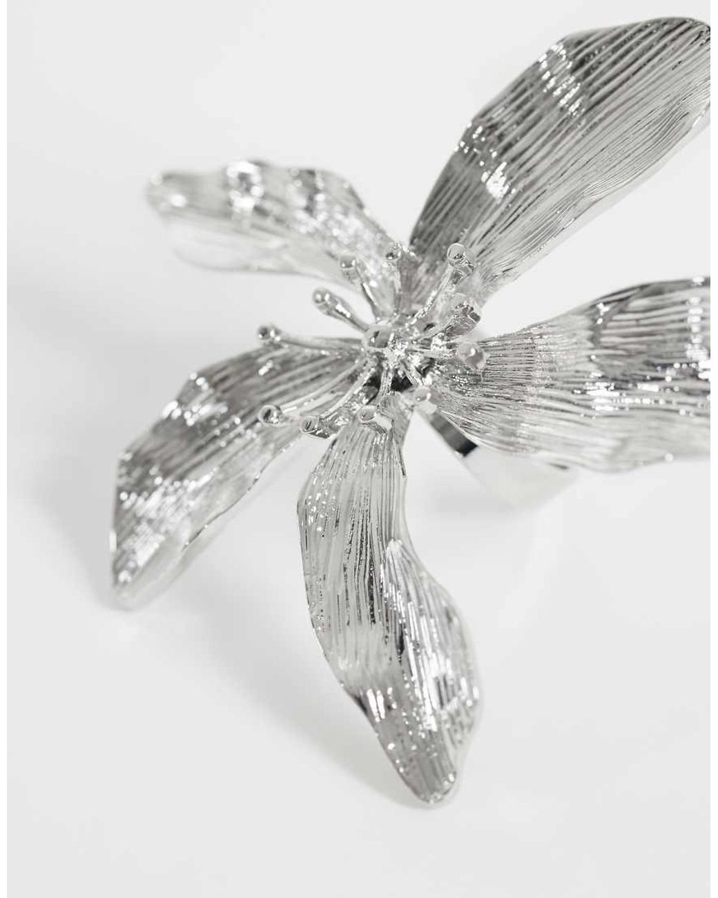 Reclaimed Vintage White Burnished Flower Ring