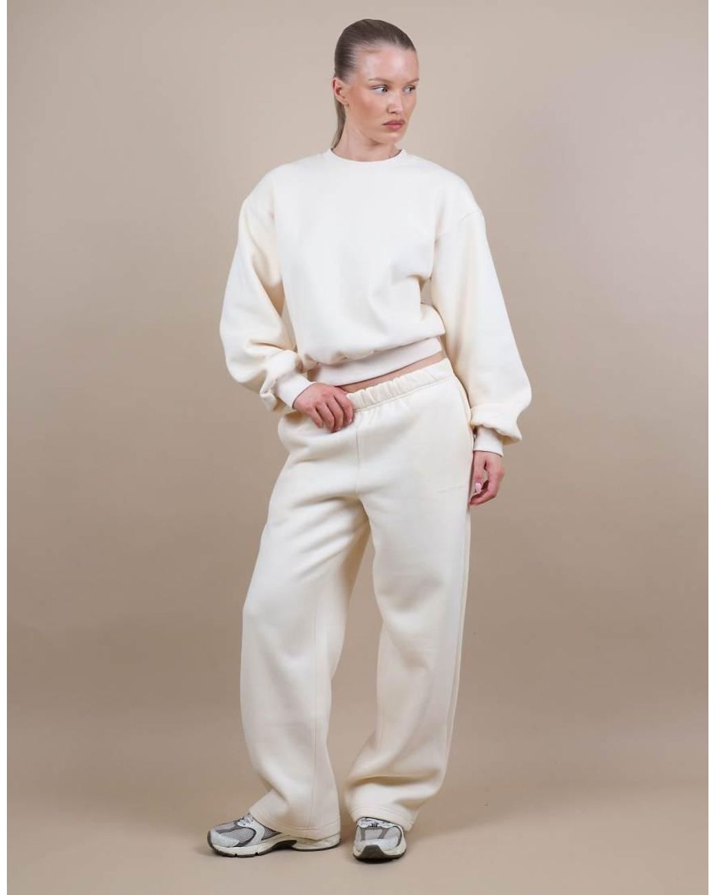 SIMMI Natural Kendall Oversized Cropped Sweatshirt