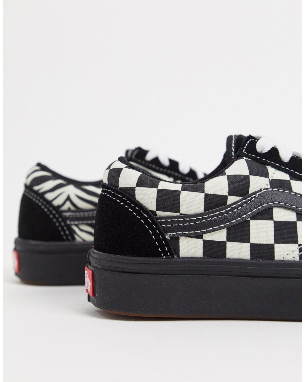 Vans Rubber Comfycush Old Skool Platform Zebra Sneakers in Black | Lyst