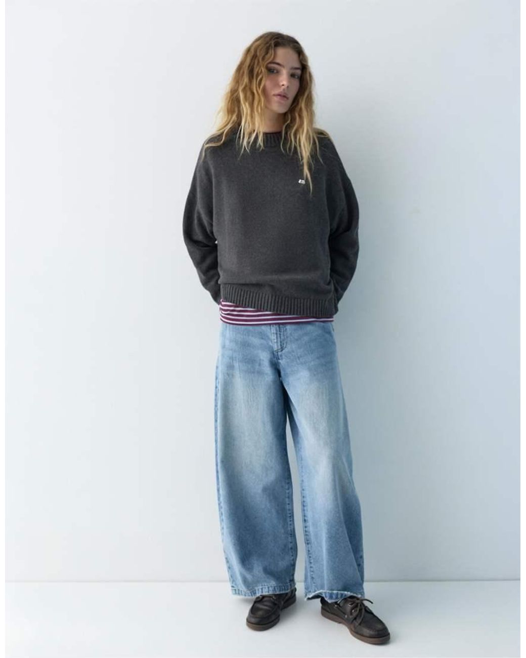 Maglione Ricamato Sul Davanti di Pull&Bear in Gray