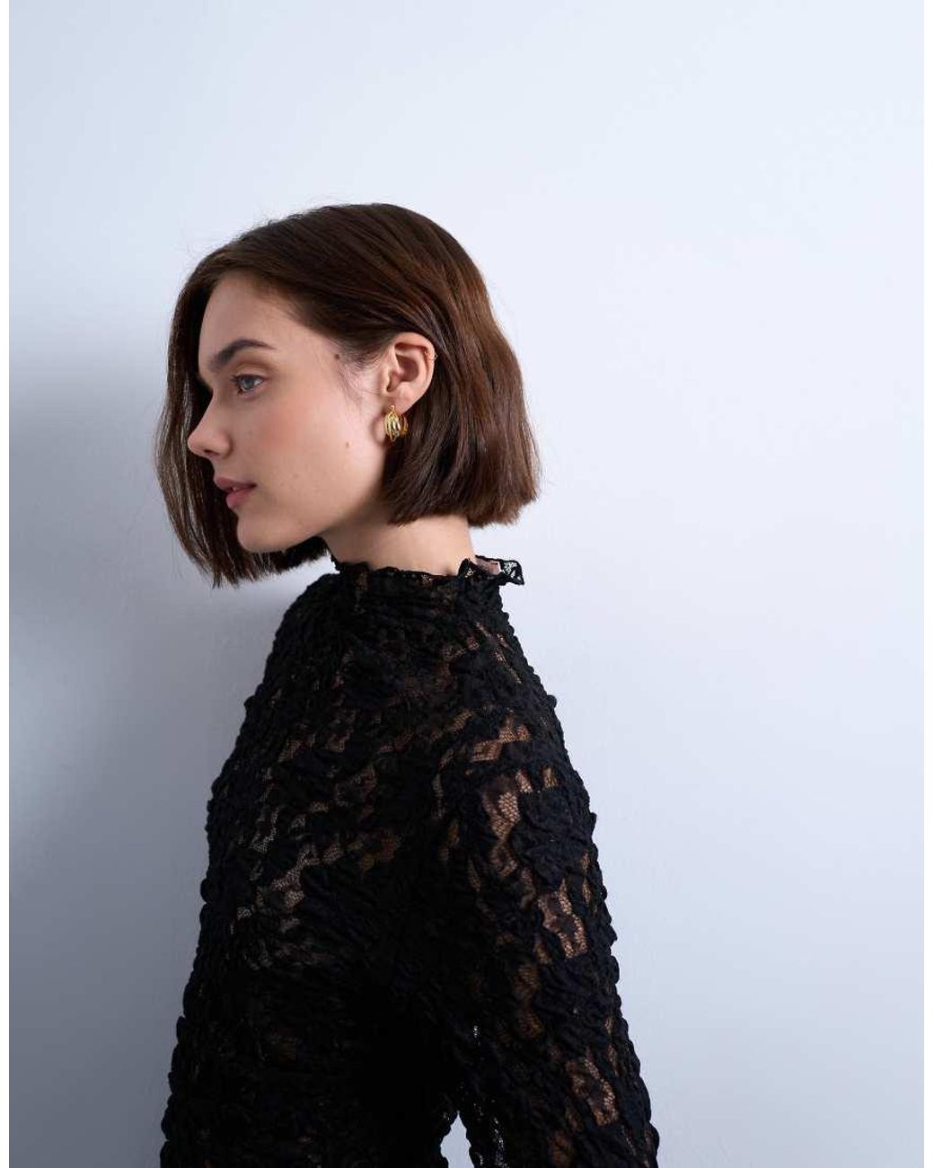 TOPSHOP Black Lace High Neck Long Sleeve Asymmetric Hem Top
