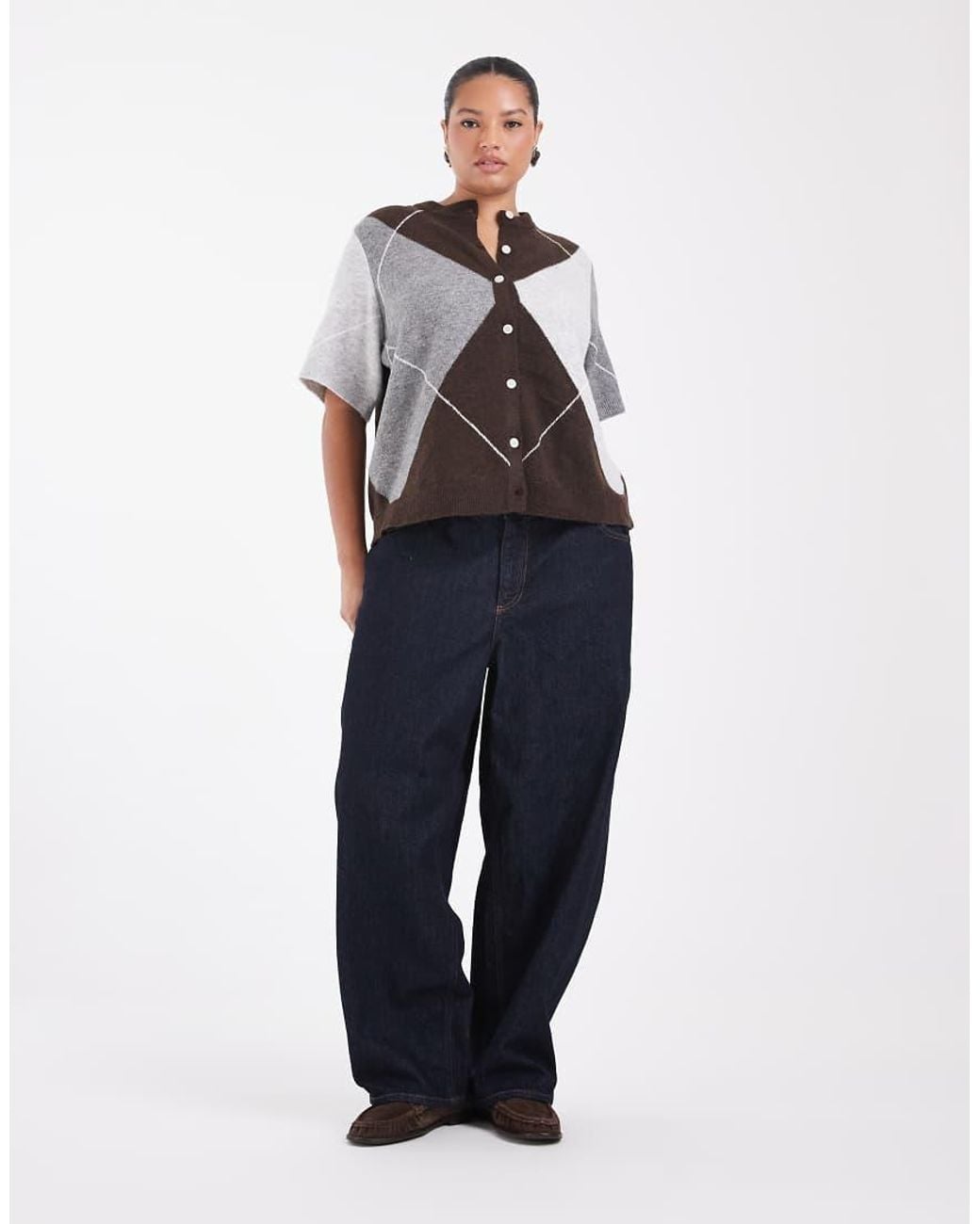 Pieces Plus White Pieces Curve Short Sleeve Knitted Cardigan