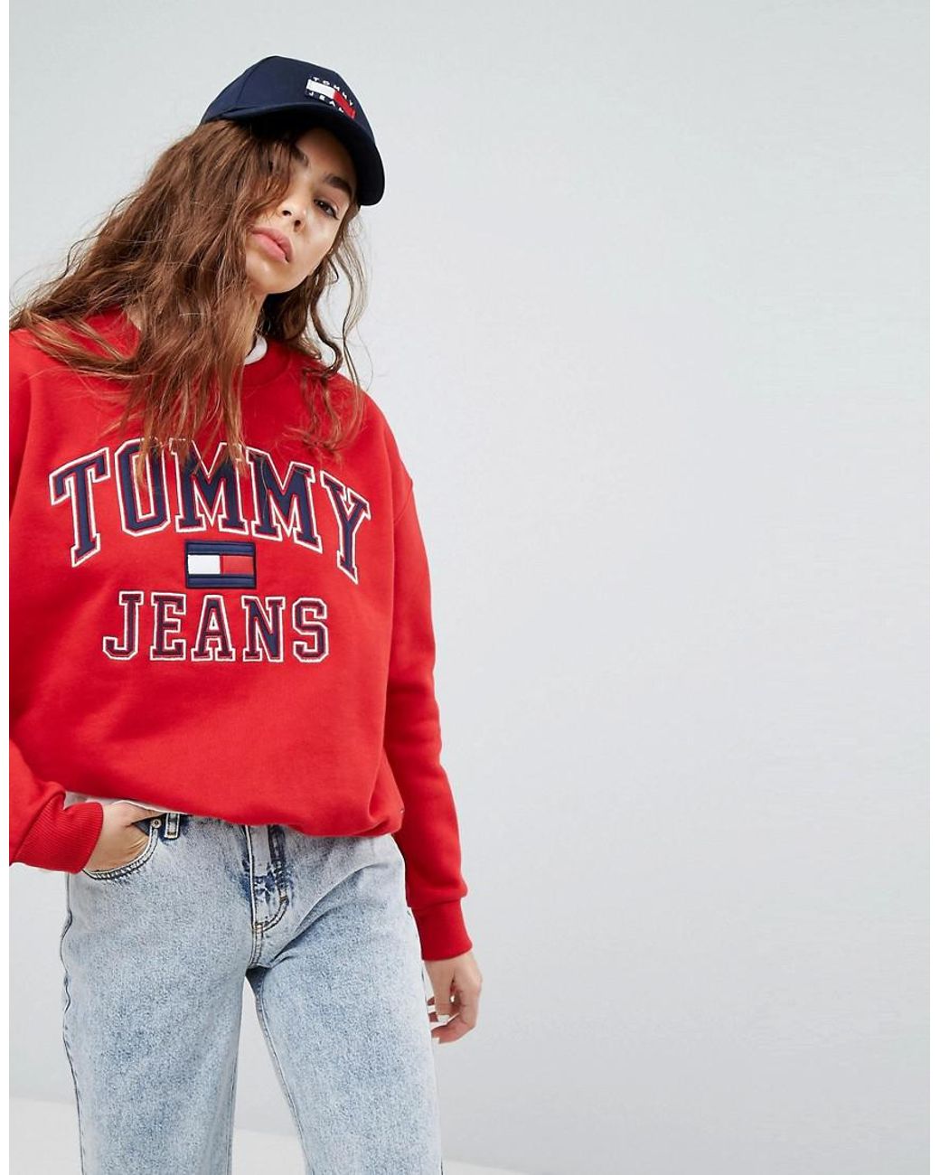 Tommy Hilfiger Women's Red Tommy Jeans 90s Capsule Logo Sweatshirt