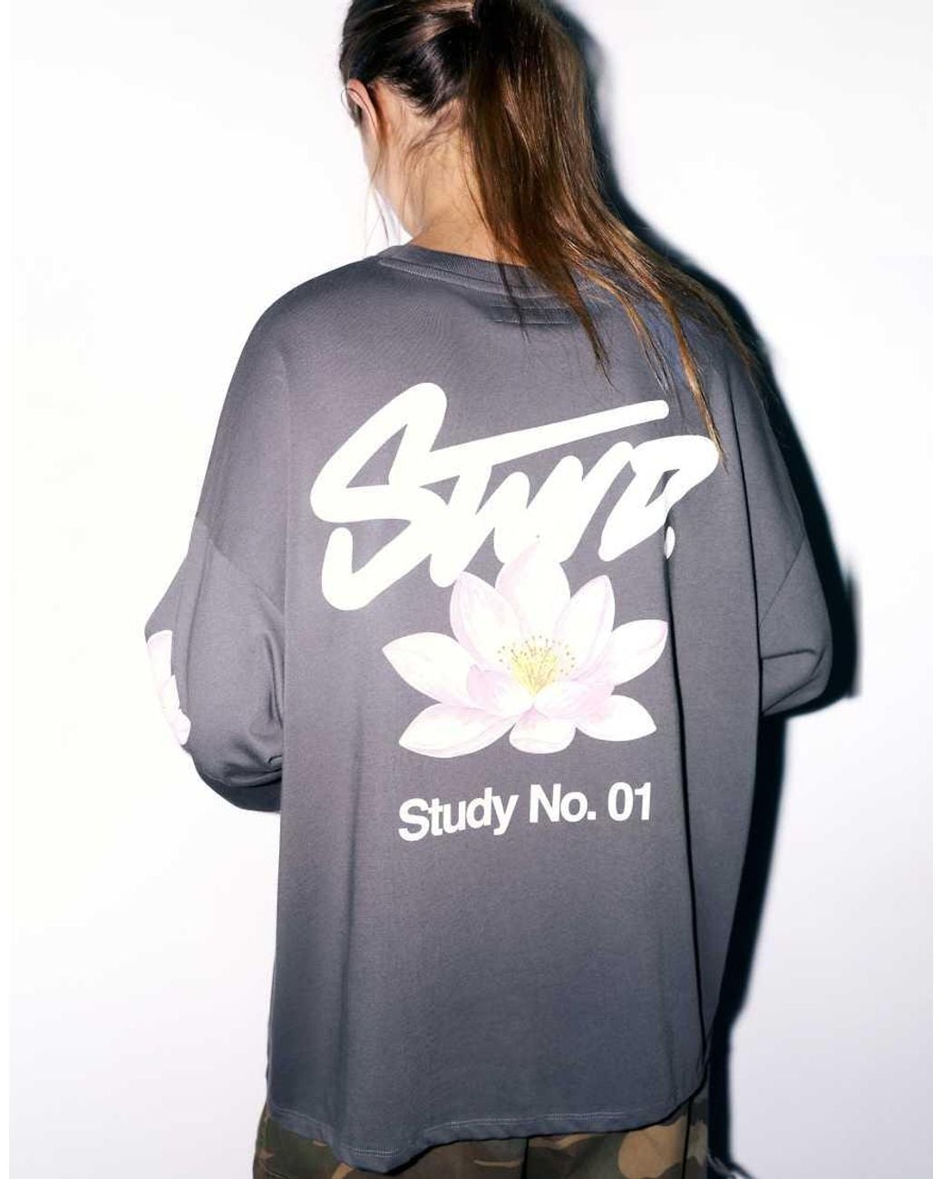Pull&Bear Gray Stwd Flower Graphic T-Shirt