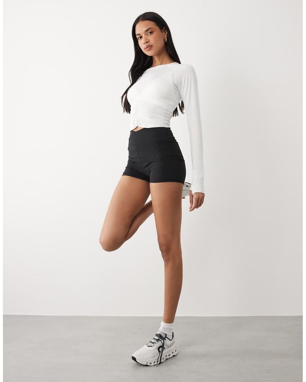 4505 White Lightweight Active Ruched Front Long Sleeve Running Top