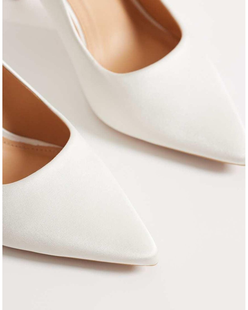 SEQWL White Petunia Heeled Court Shoe