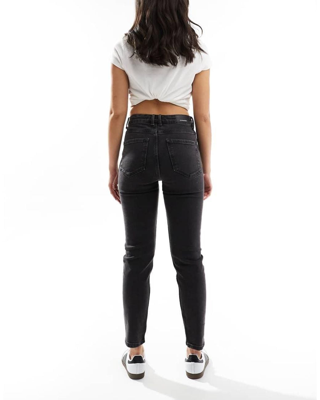 Stradivarius Blue 1465 Slim-fit Mom Jeans