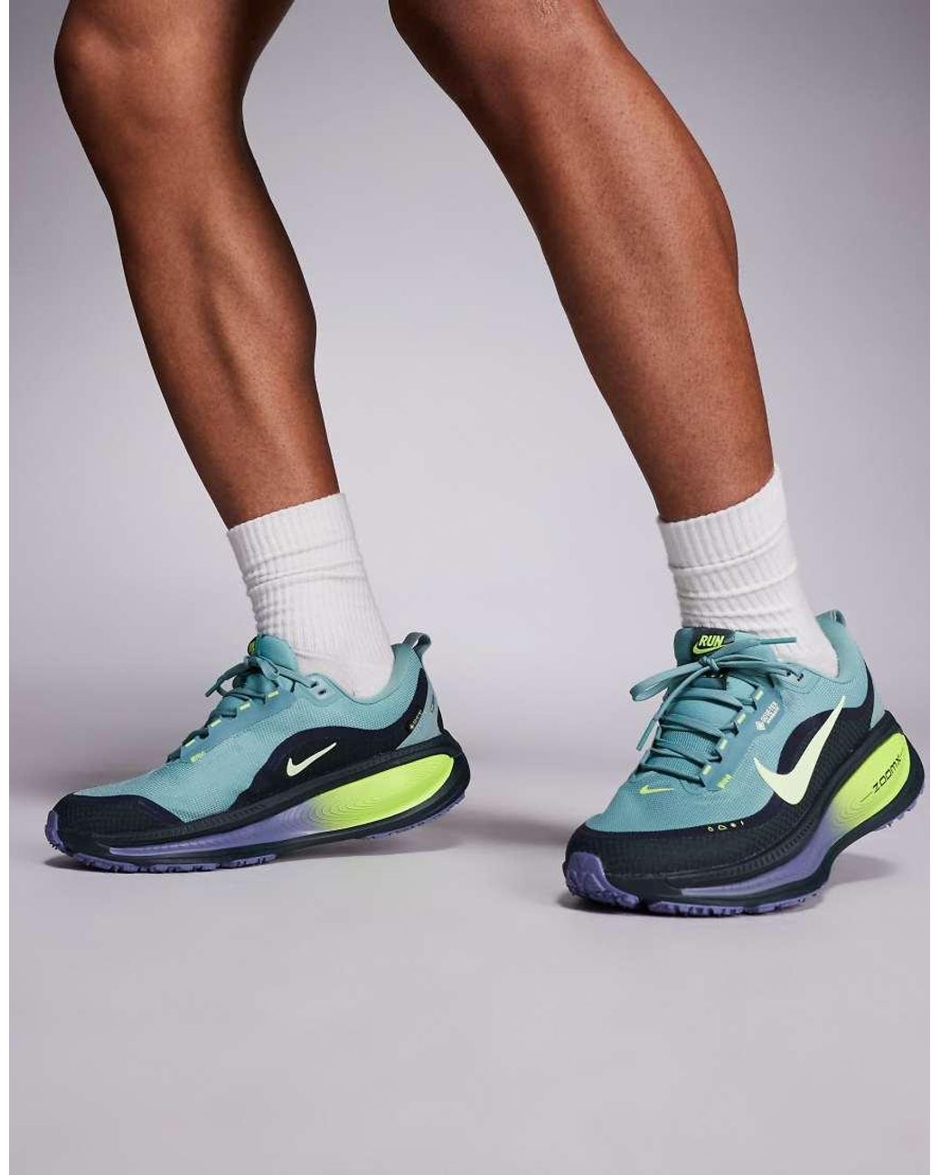 Nike Metallic Vomero 18 Gore-Tex Trainers for men